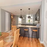 Nyaraló Oldfield House