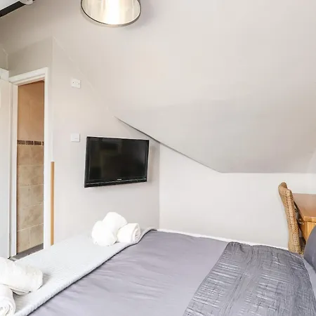 Oldfield House Semesterbostad *